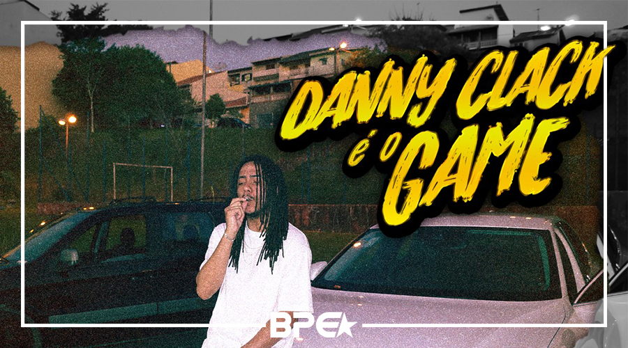 Danny Clack vive o jogo em seu novo clipe